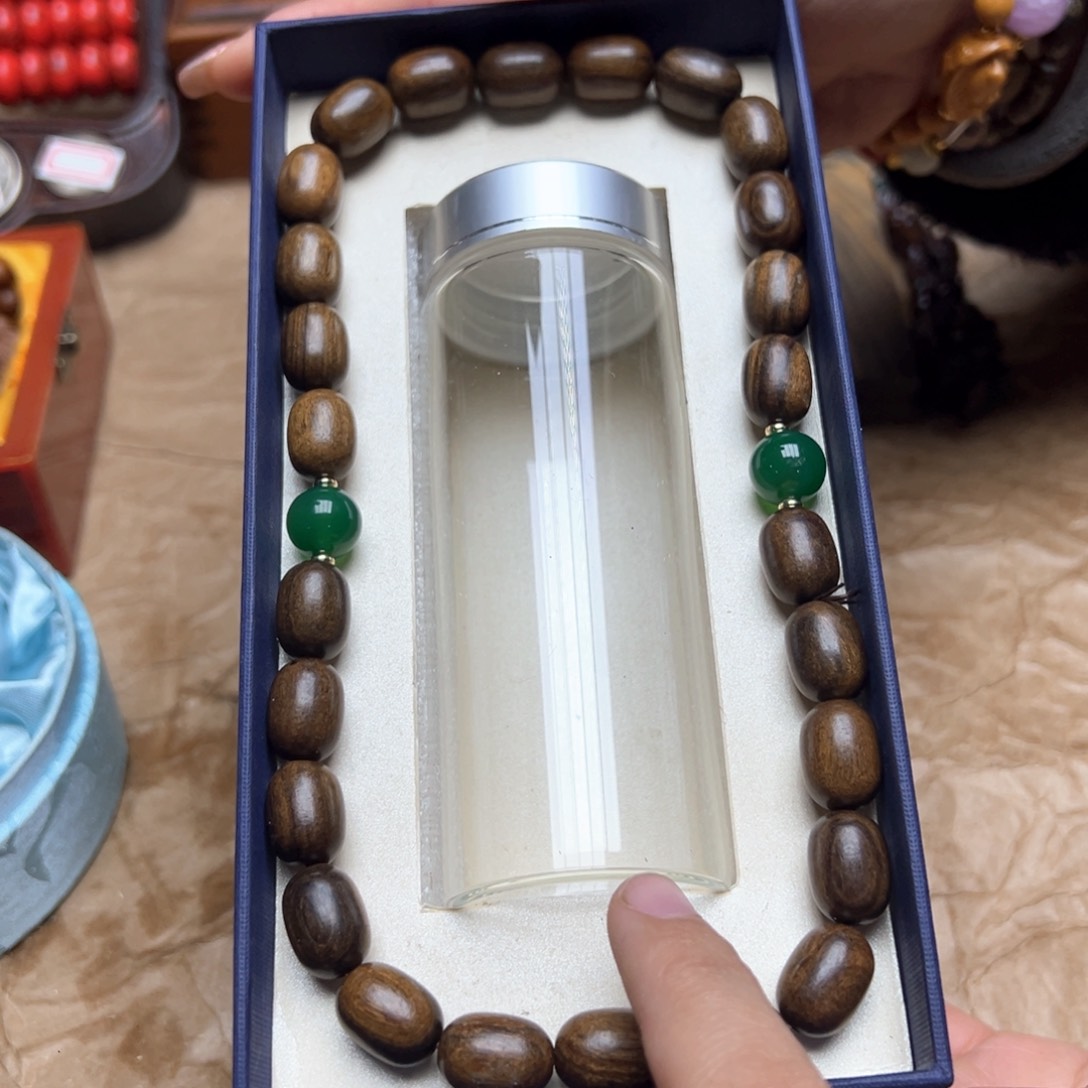 大叶紫檀（黑酸枝木类）