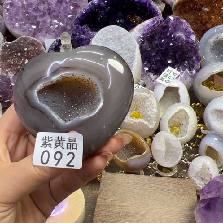 未镶嵌大型摆件（非配饰）紫晶92