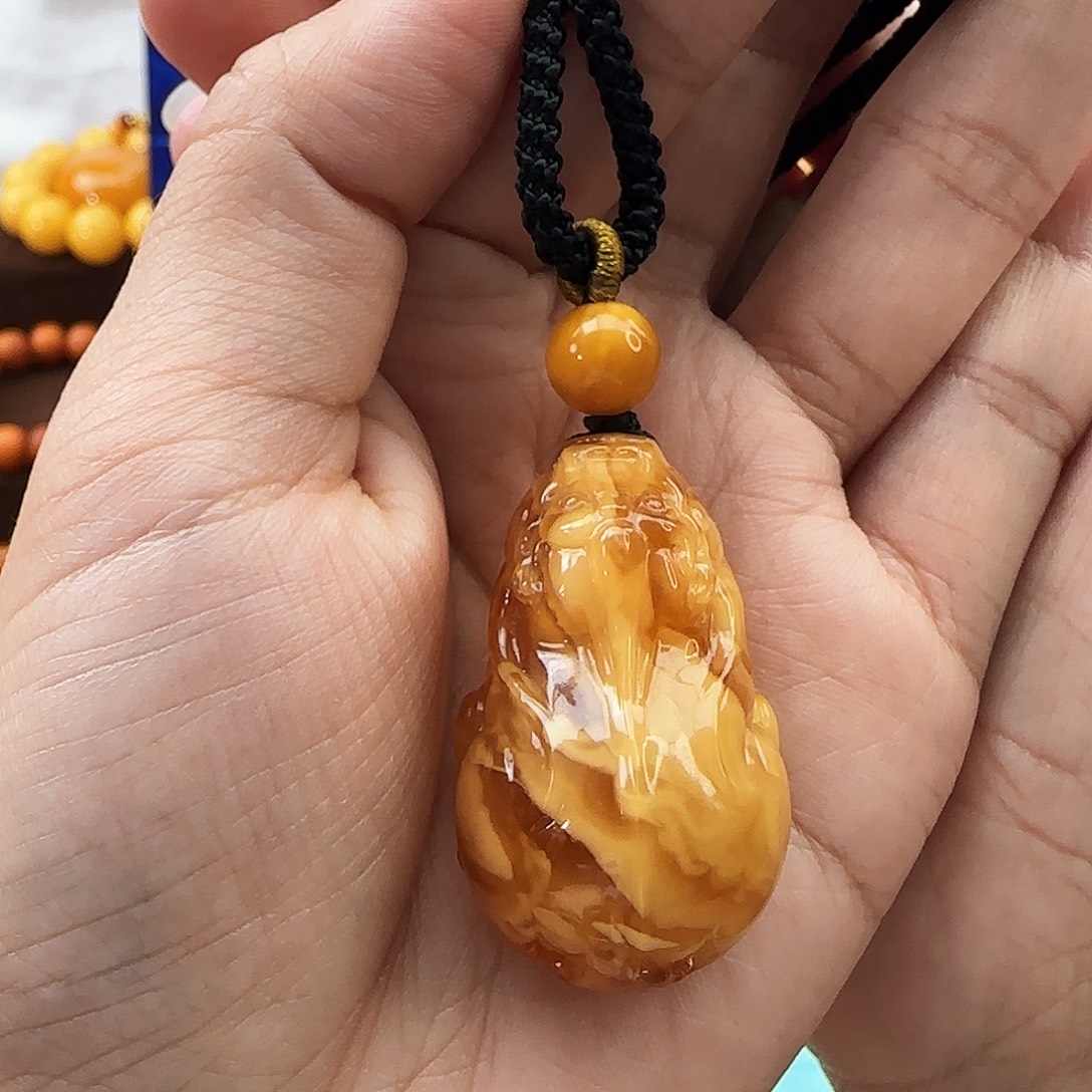 琥珀颈饰未镶嵌吊坠
