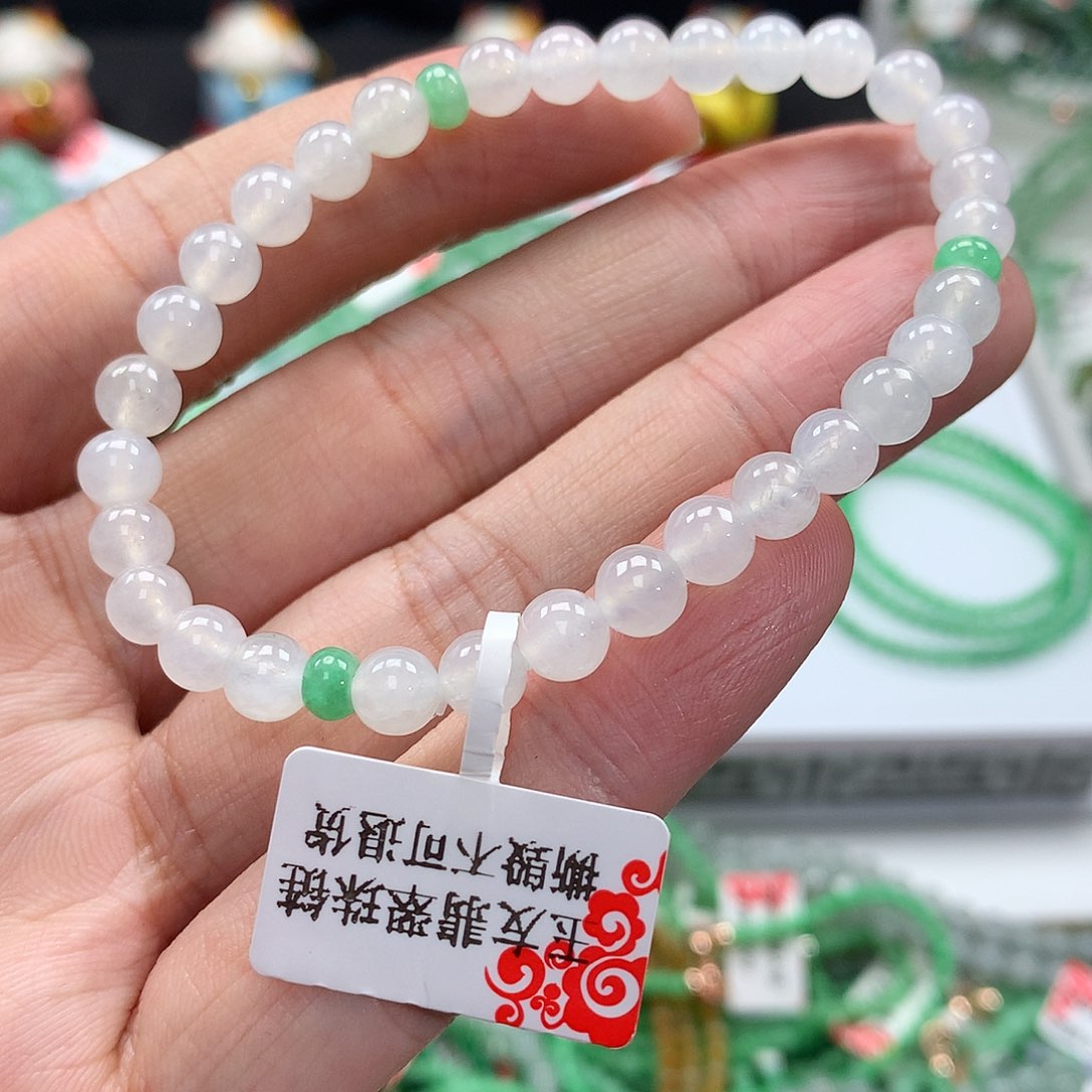 翡翠手链未镶嵌翡翠