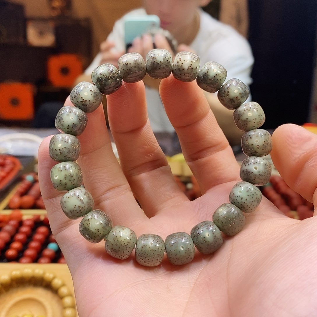 星月菩提吊坠擎*柱福利