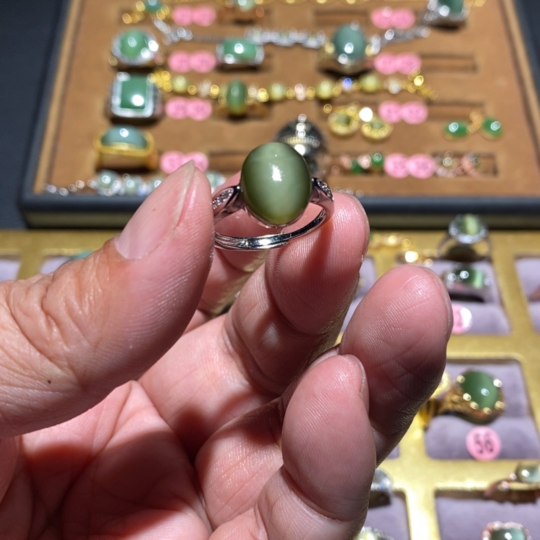 和田玉（碧玉）戒指未镶嵌