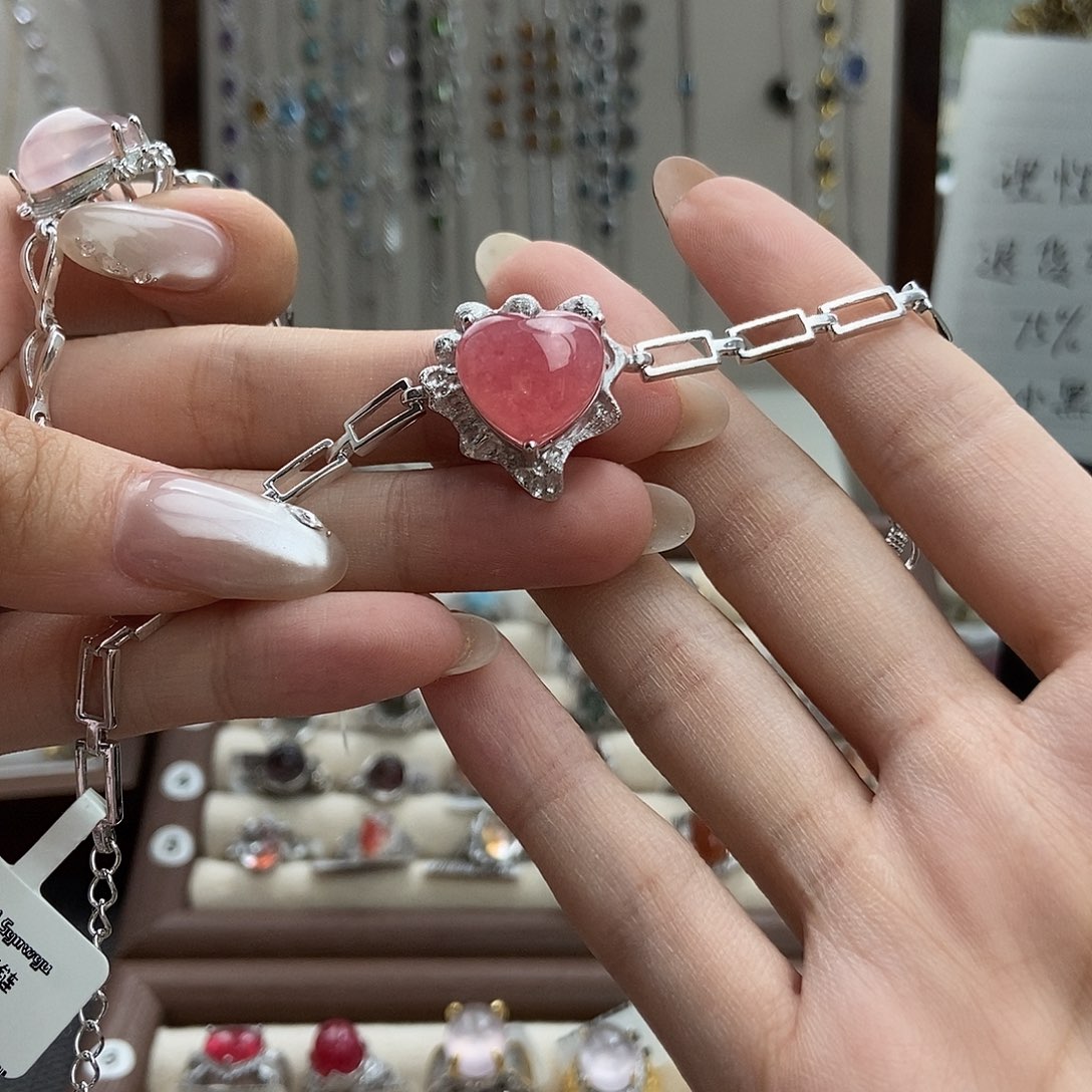 水晶戒指银S925镶嵌小****）红纹石手链