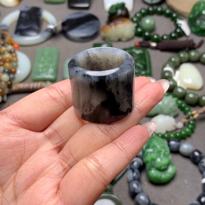 和田玉未镶嵌戒圈