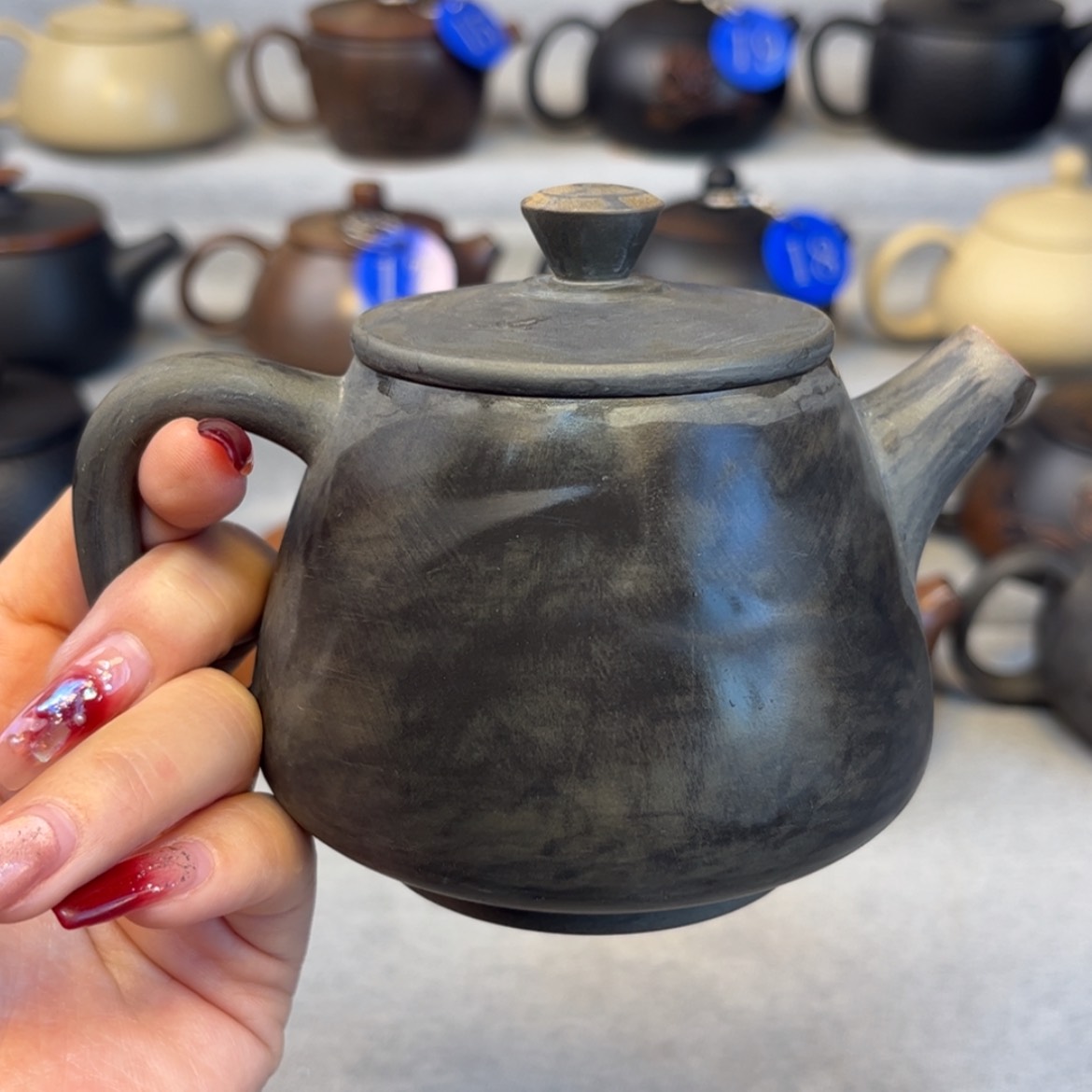 【闪购商品】红泥 微瑕 容量 230c c