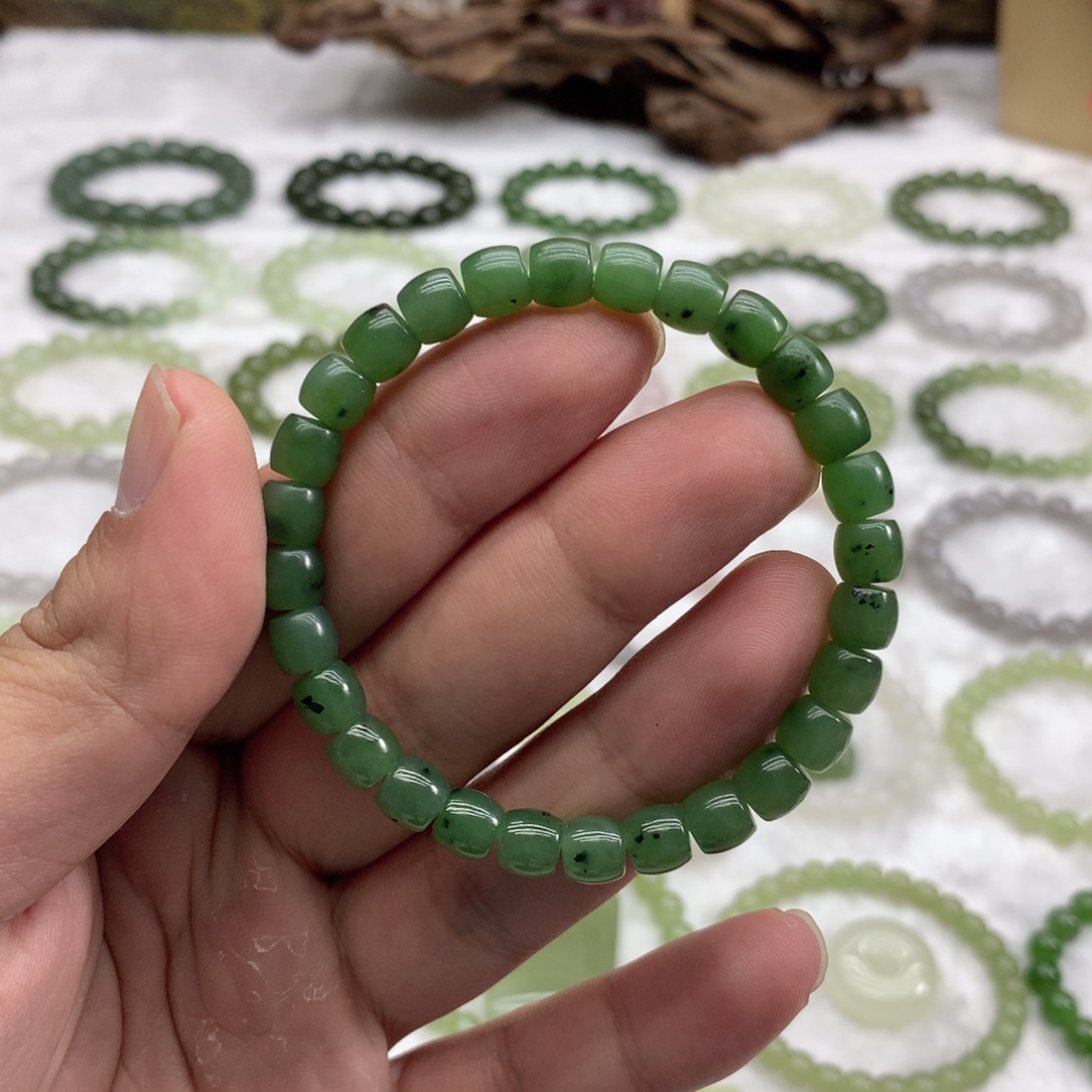 和田玉未镶嵌手串（直切猕猴桃碧玉7）