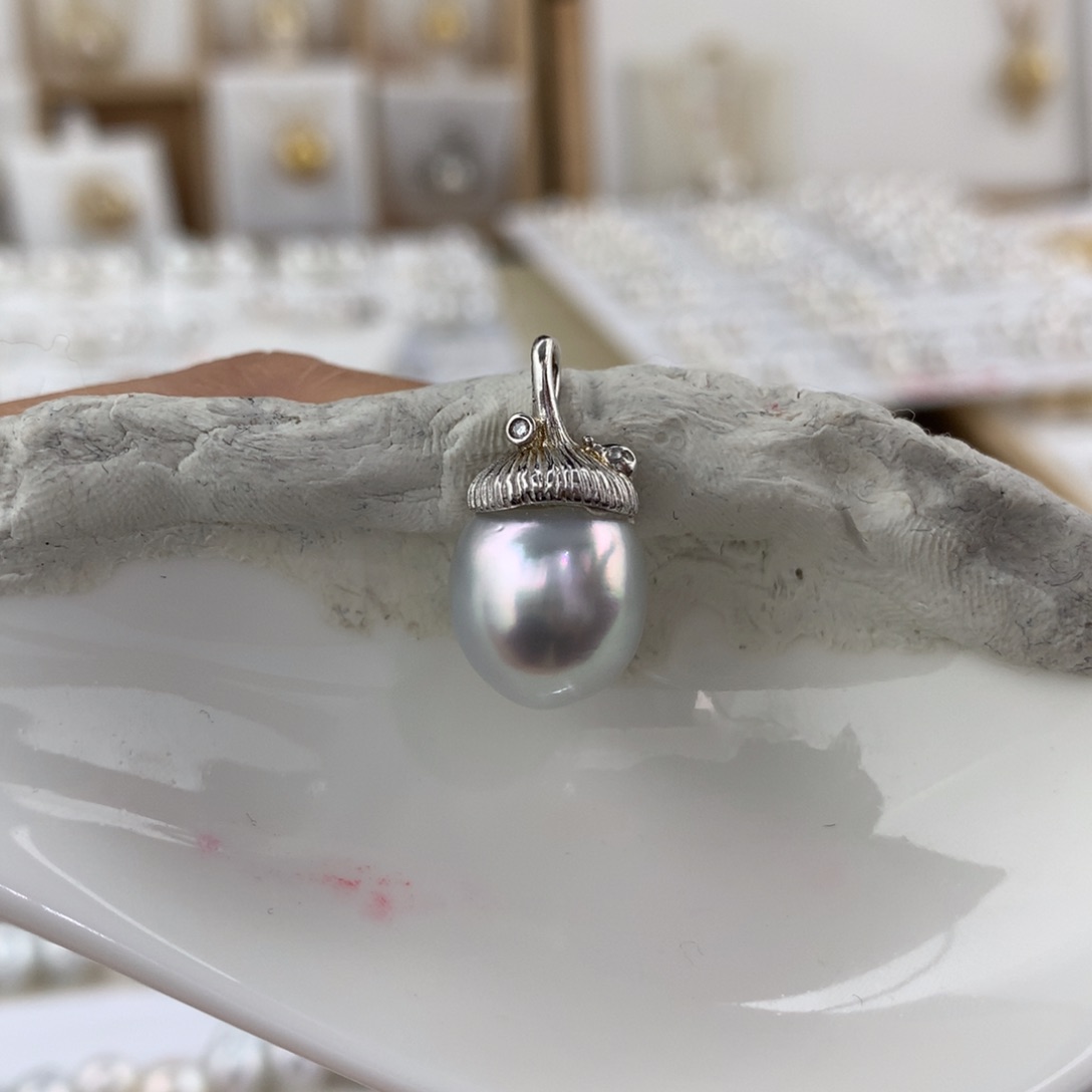 颈饰未镶嵌海水珍珠