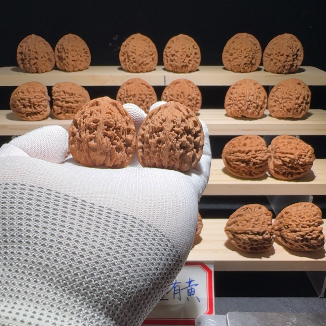 吊坠文玩核桃39三角炮弹