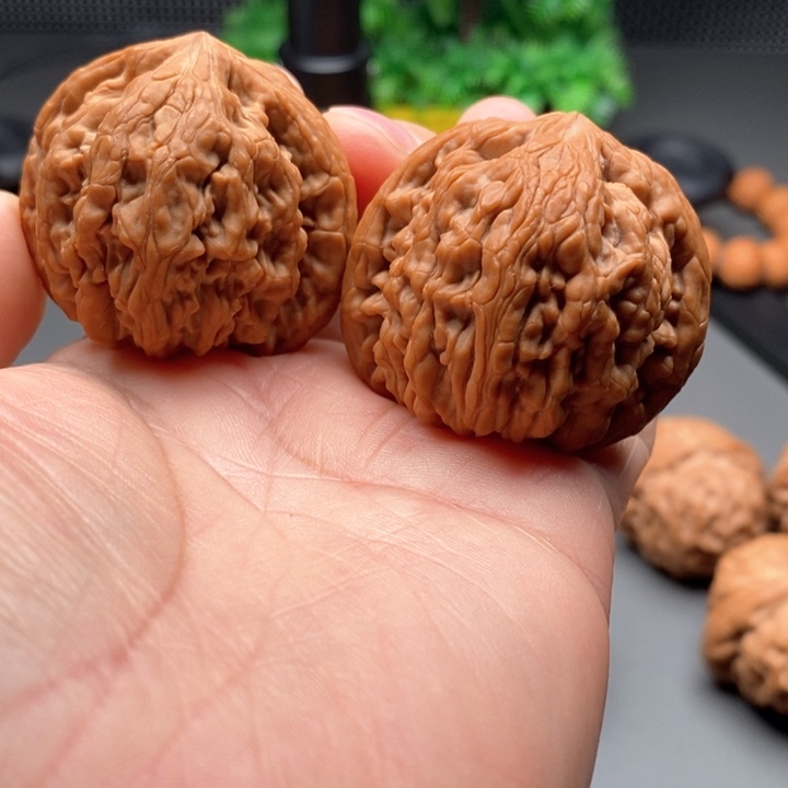 文玩核桃把件虎头王