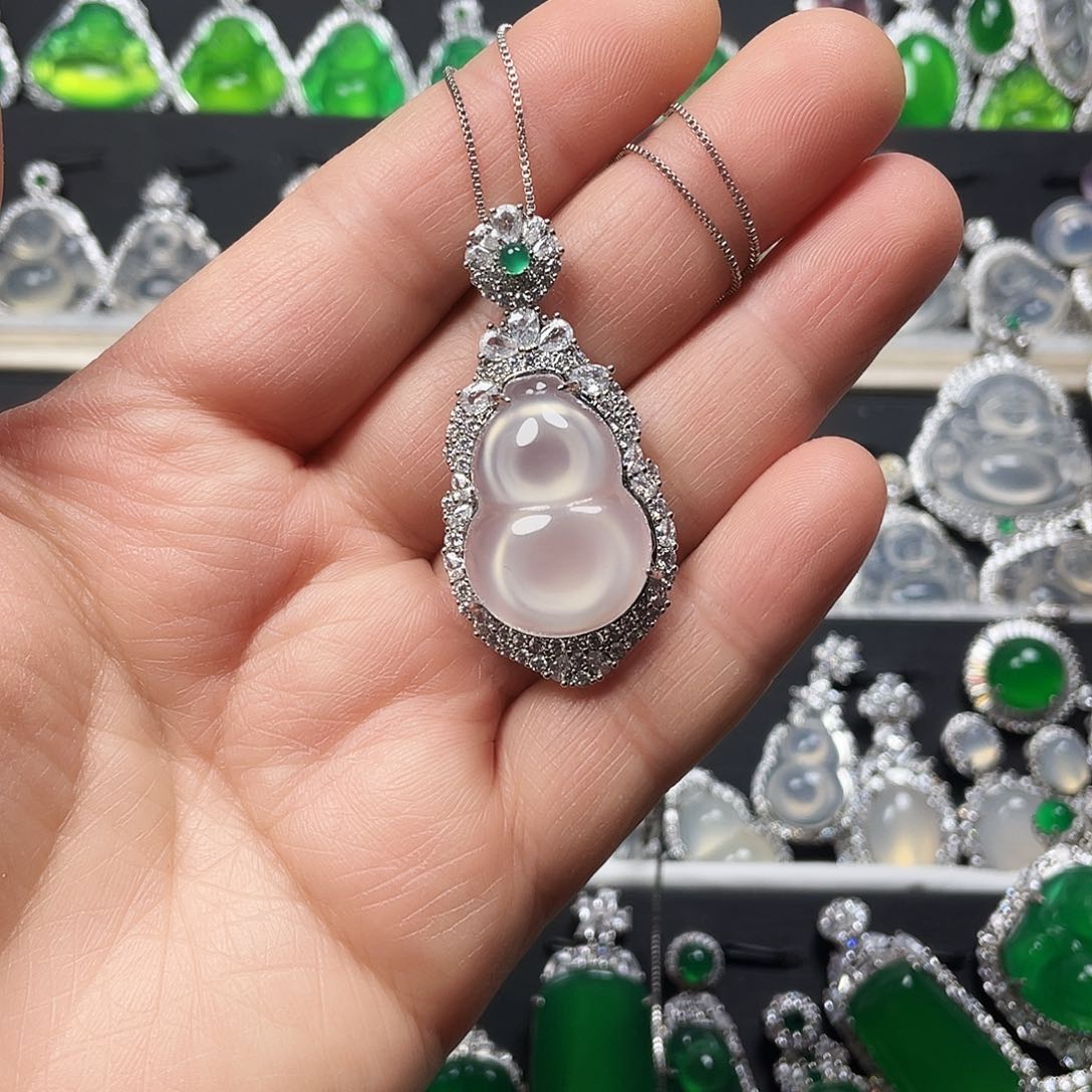 玛瑙/玉髓颈饰合金