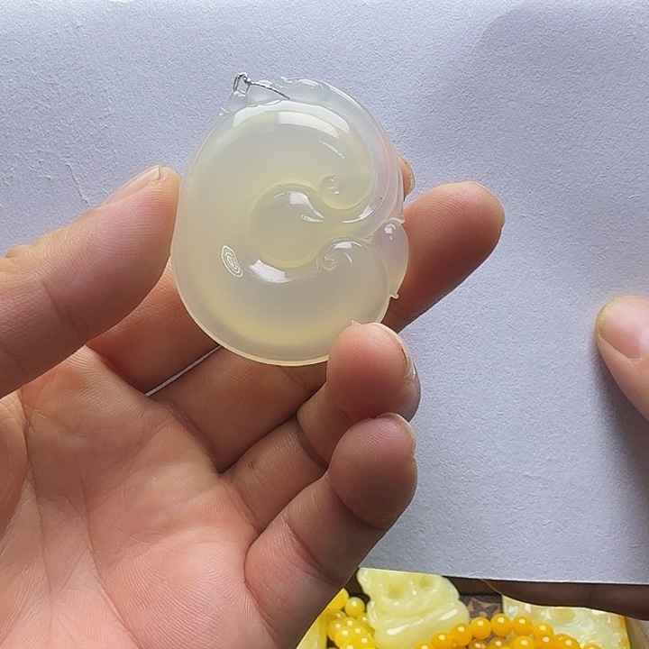 晨***海石英质玉（黄龙玉）未镶嵌手镯