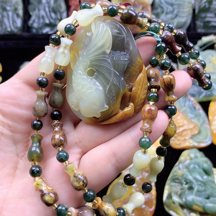 岫玉挂坠未镶嵌挂坠