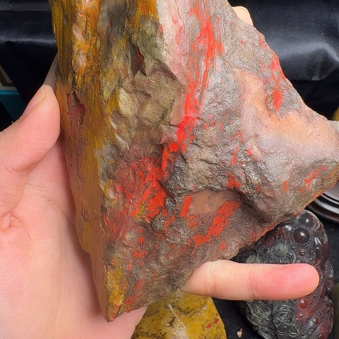 无***藏昌化石昌化鸡血石