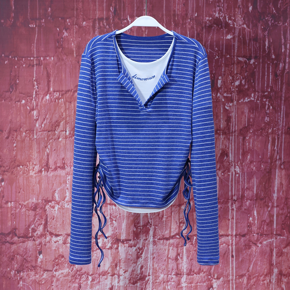 【LIANG哥女装】2025春款经典欧式蓝色条纹假两件高弹显瘦上衣6265A