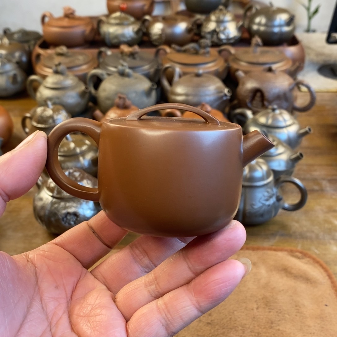 壶王 100内推球孔坭兴陶茶壶