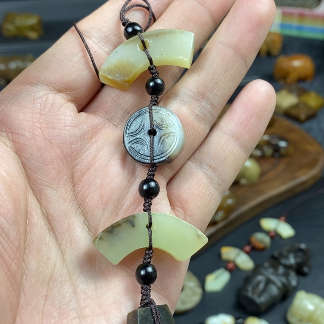 和田玉挂件未镶嵌