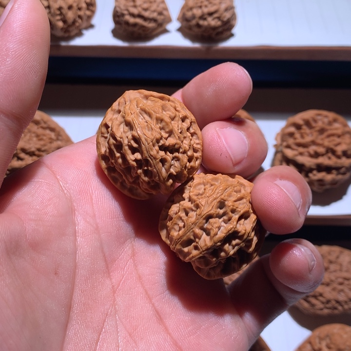 金***子吊坠文玩核桃苹果圆