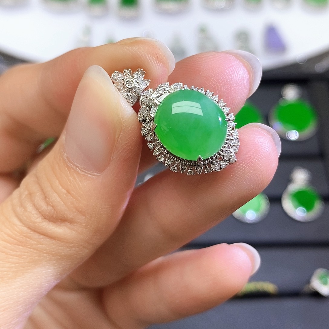 翡翠18K金镶嵌吊坠(不含链)