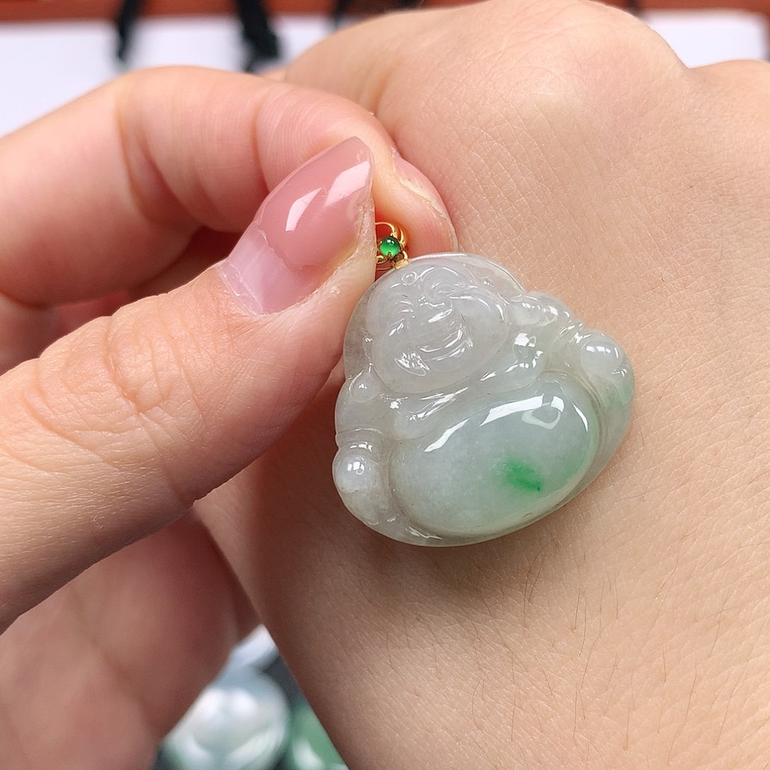 翡翠颈饰18K金镶嵌佛