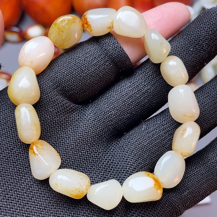 和田玉未镶嵌手链