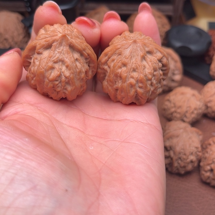 弎***条文玩核桃吊坠野生