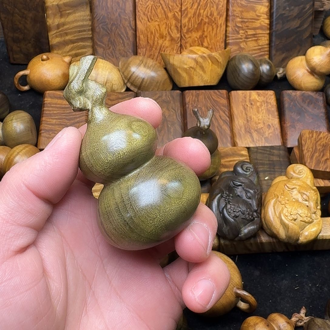 楠木金丝楠木无事牌