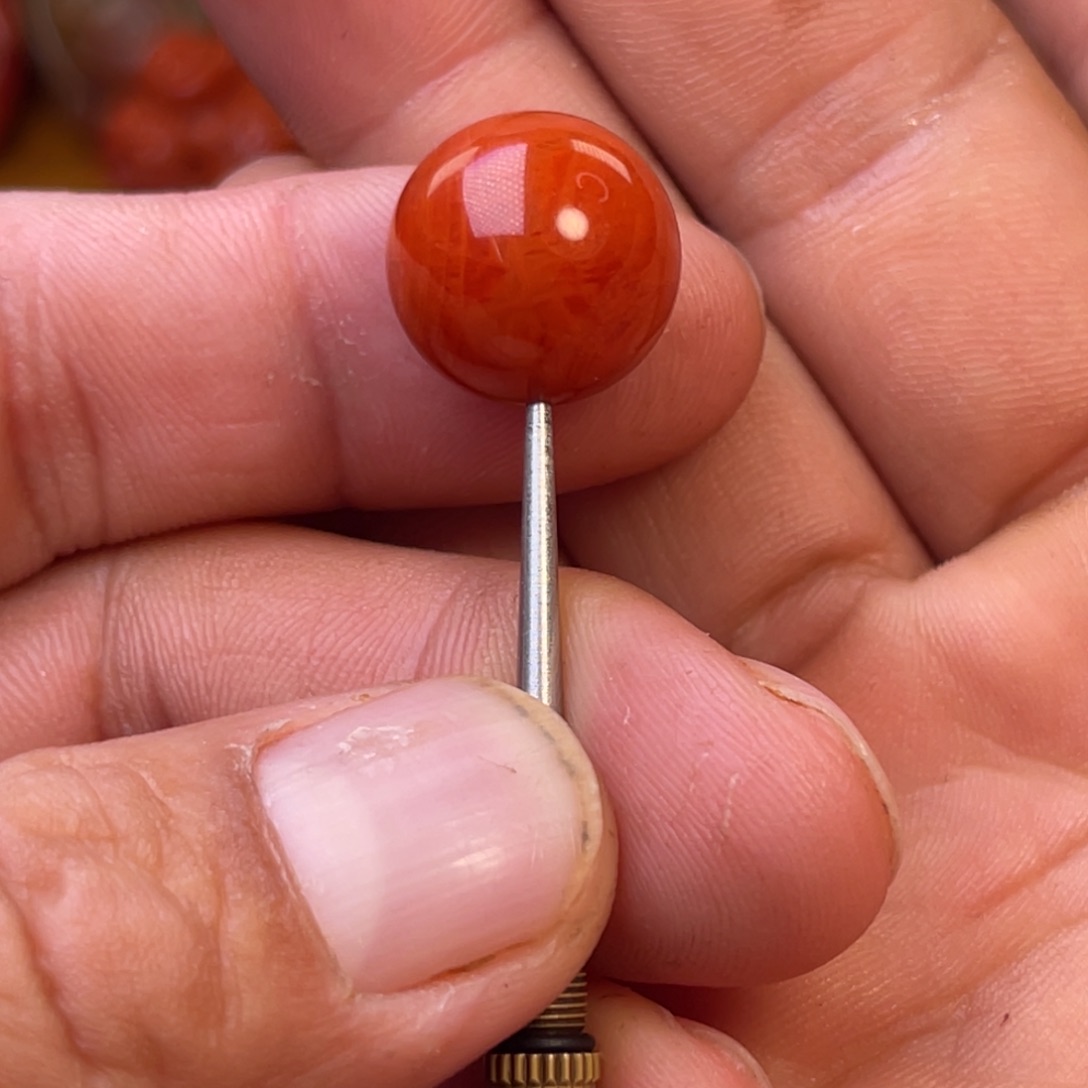 南红玛瑙未镶嵌川料精工圆珠卡15mm