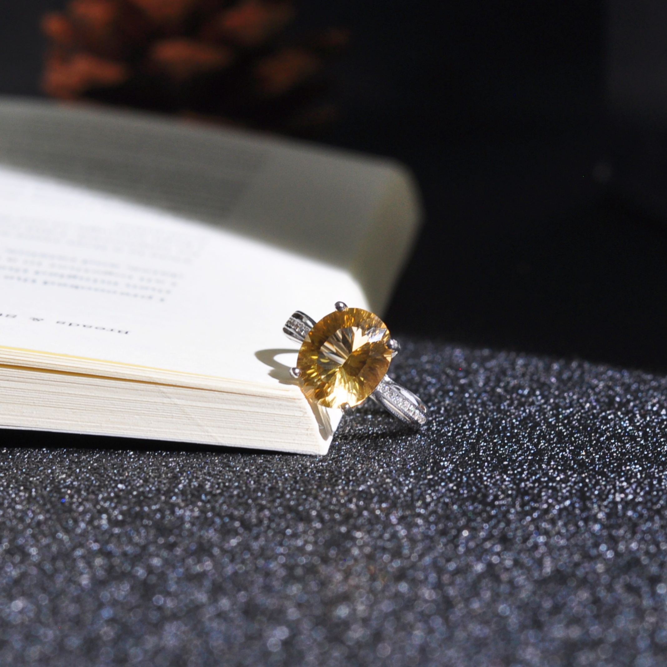 黄水晶椭圆形戒指A4710006