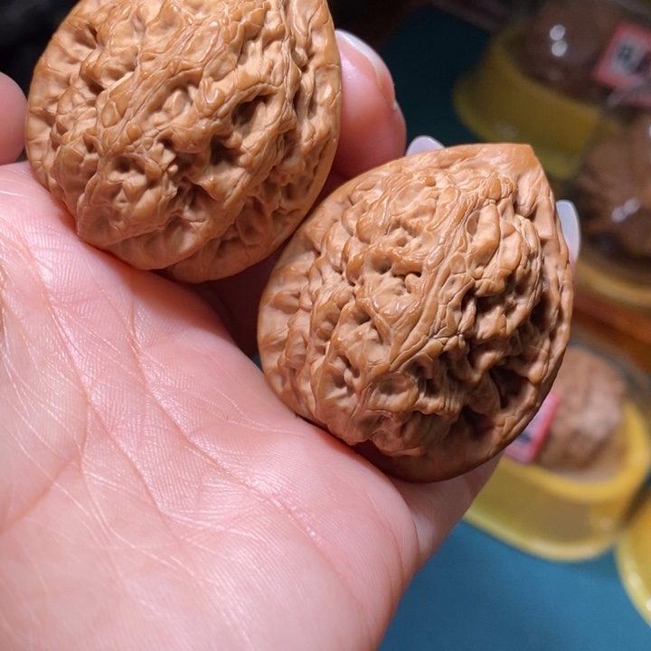 文玩核桃吊坠金公子