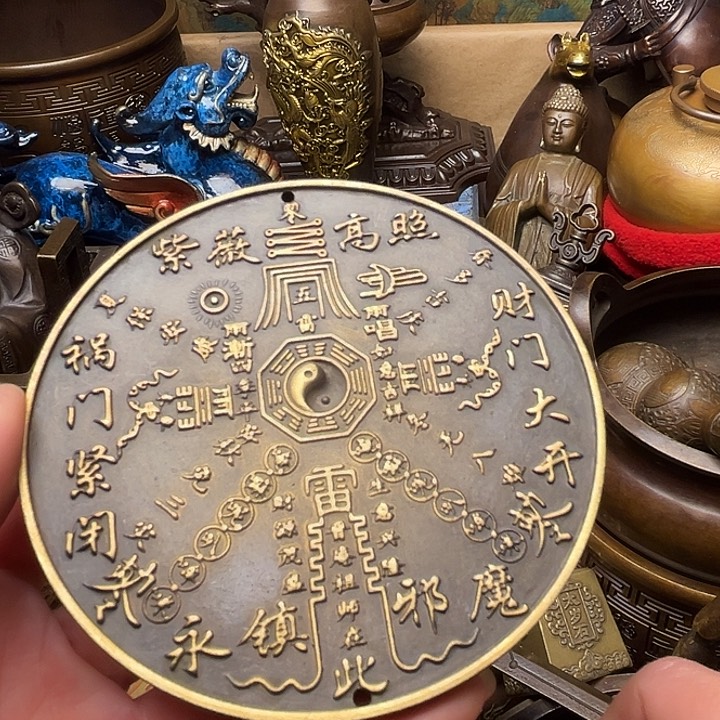 精美铜器批发档口