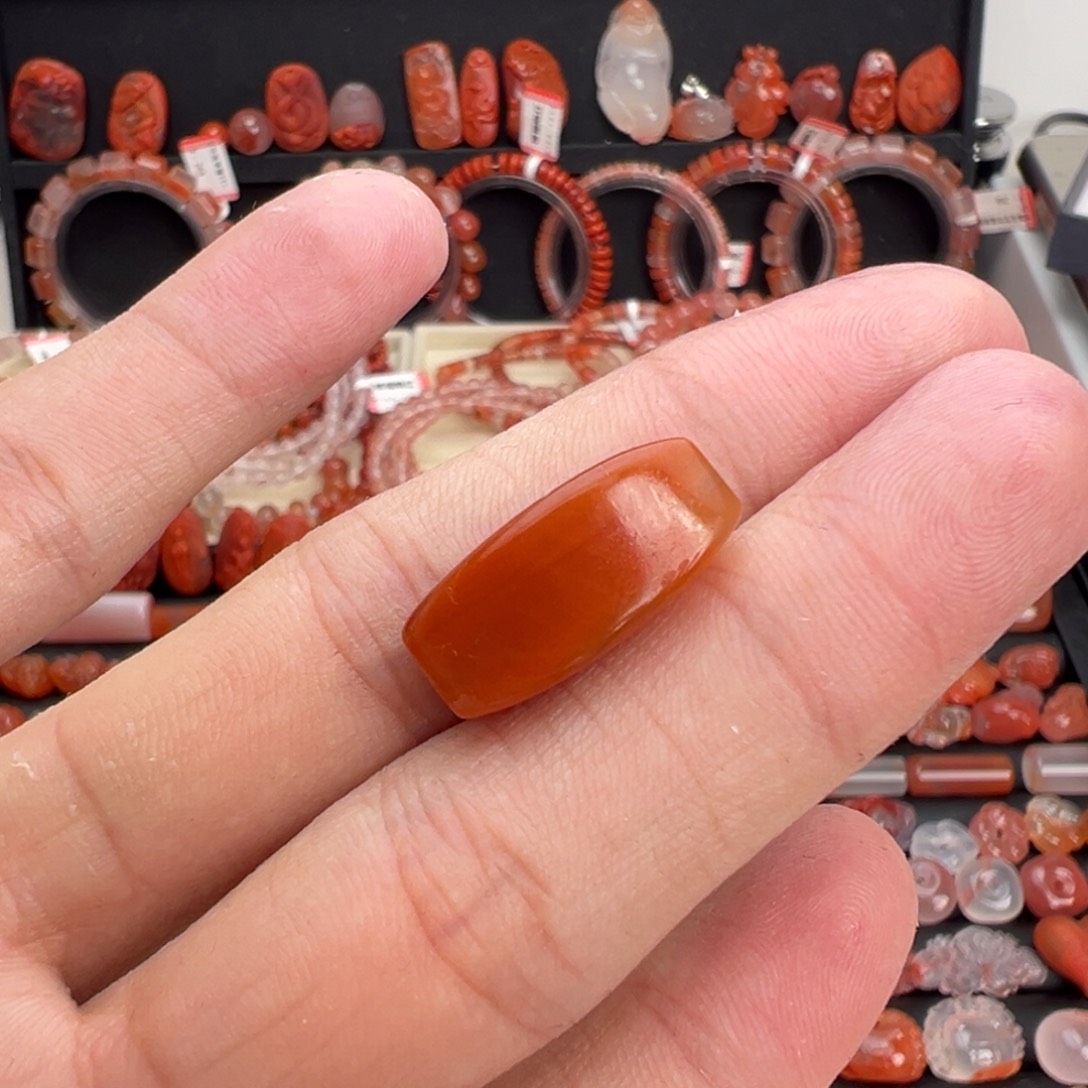 南红玛瑙未镶嵌颈饰勒子