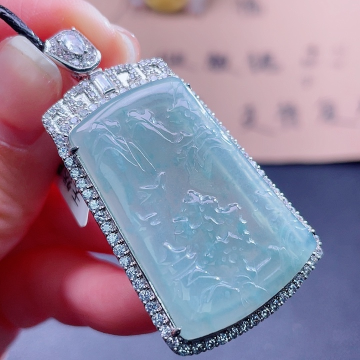 翡翠吊坠(不含链)未镶嵌