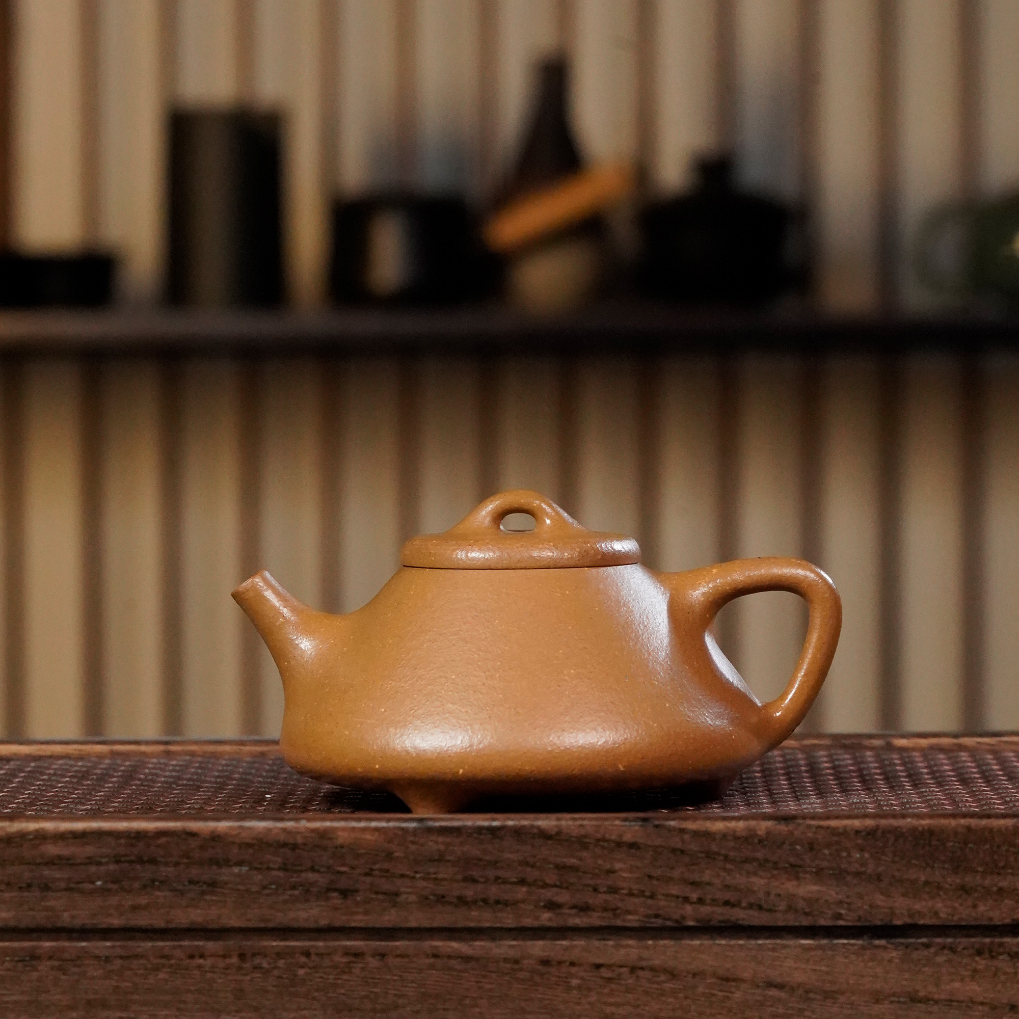 GS14-024  蒋先红  宜兴手工紫砂   子冶石瓢