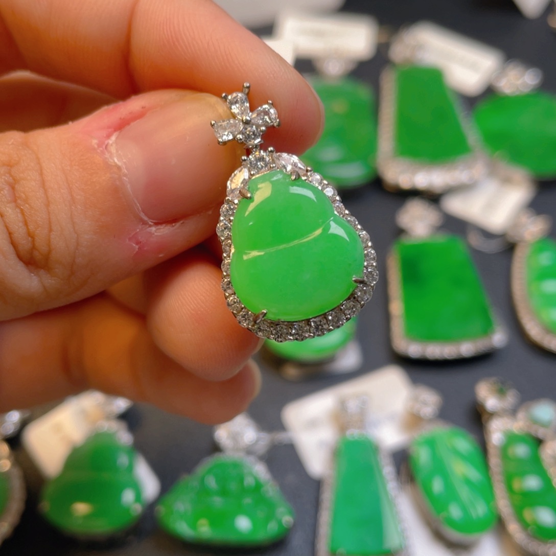 翡翠银S925镶嵌颈饰