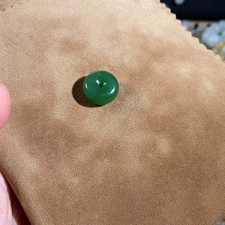 和田玉（碧玉）颈饰未镶嵌