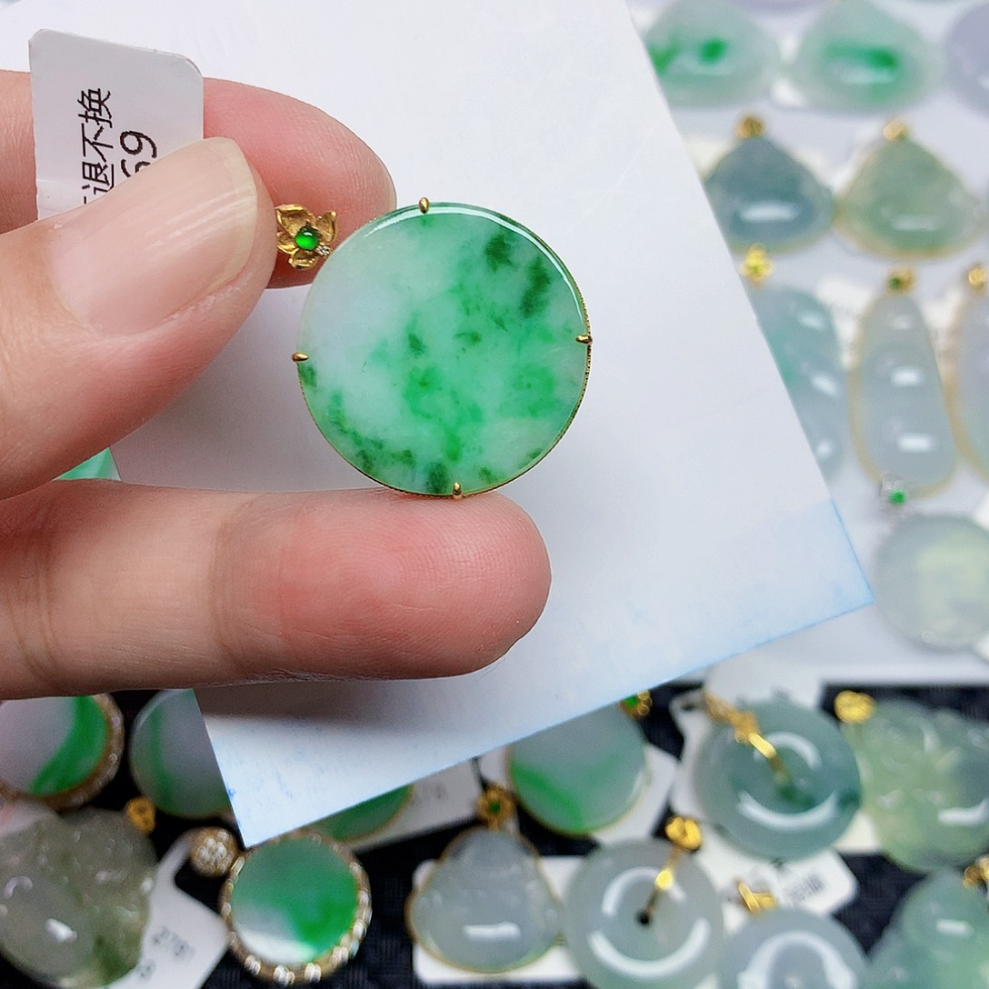 翡翠18K金镶嵌颈饰346778