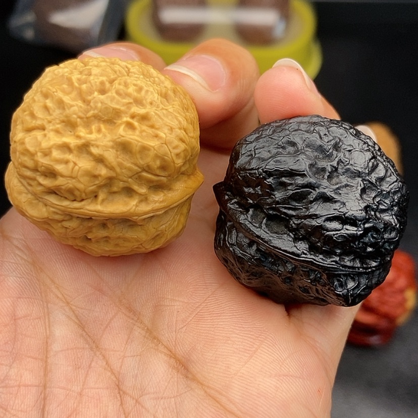 【闪购商品】把件文玩核桃35尺脑纹金蟾