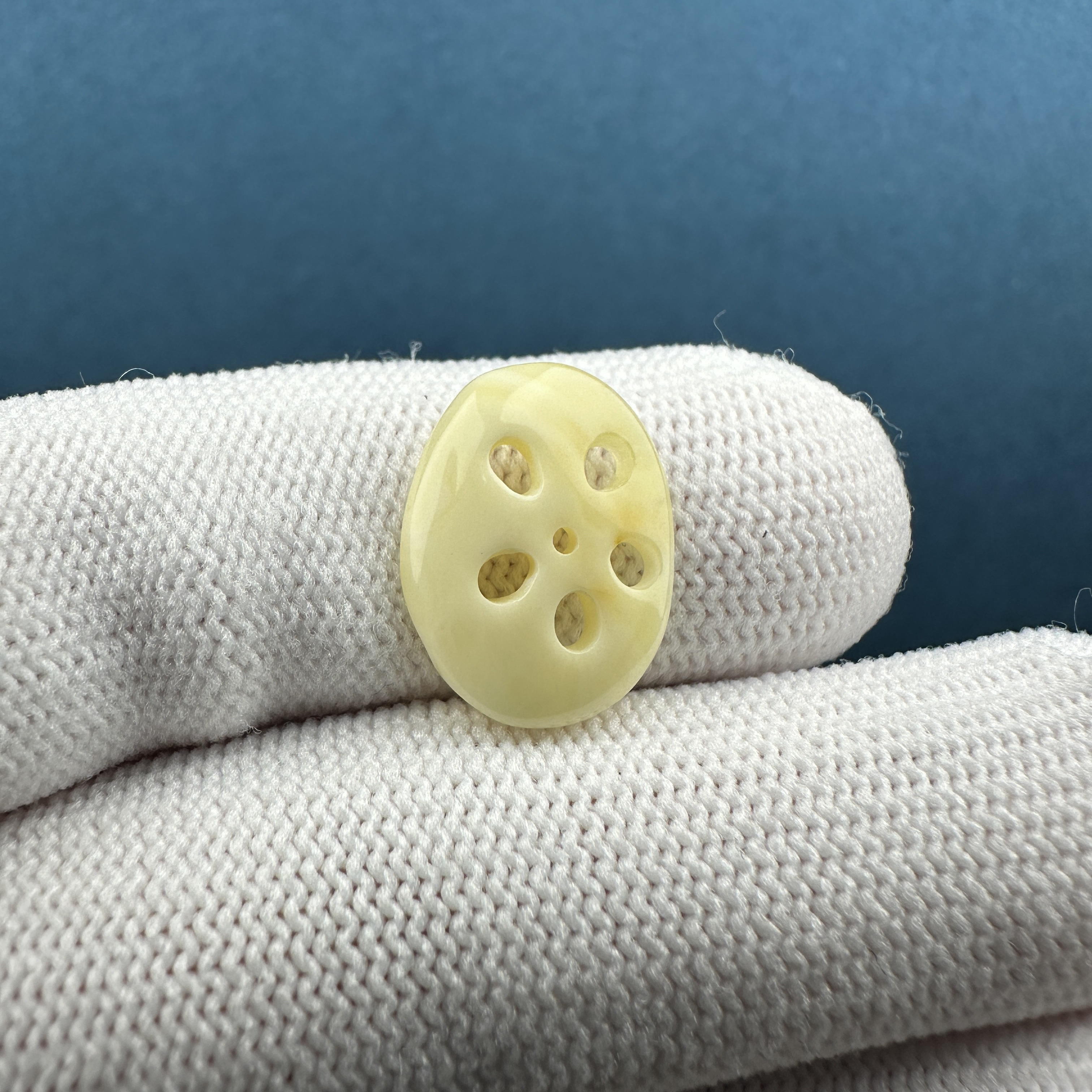 B8117天然矿源蜜蜡 瑕疵特价 藕片16*2mm支持鉴定假一罚十