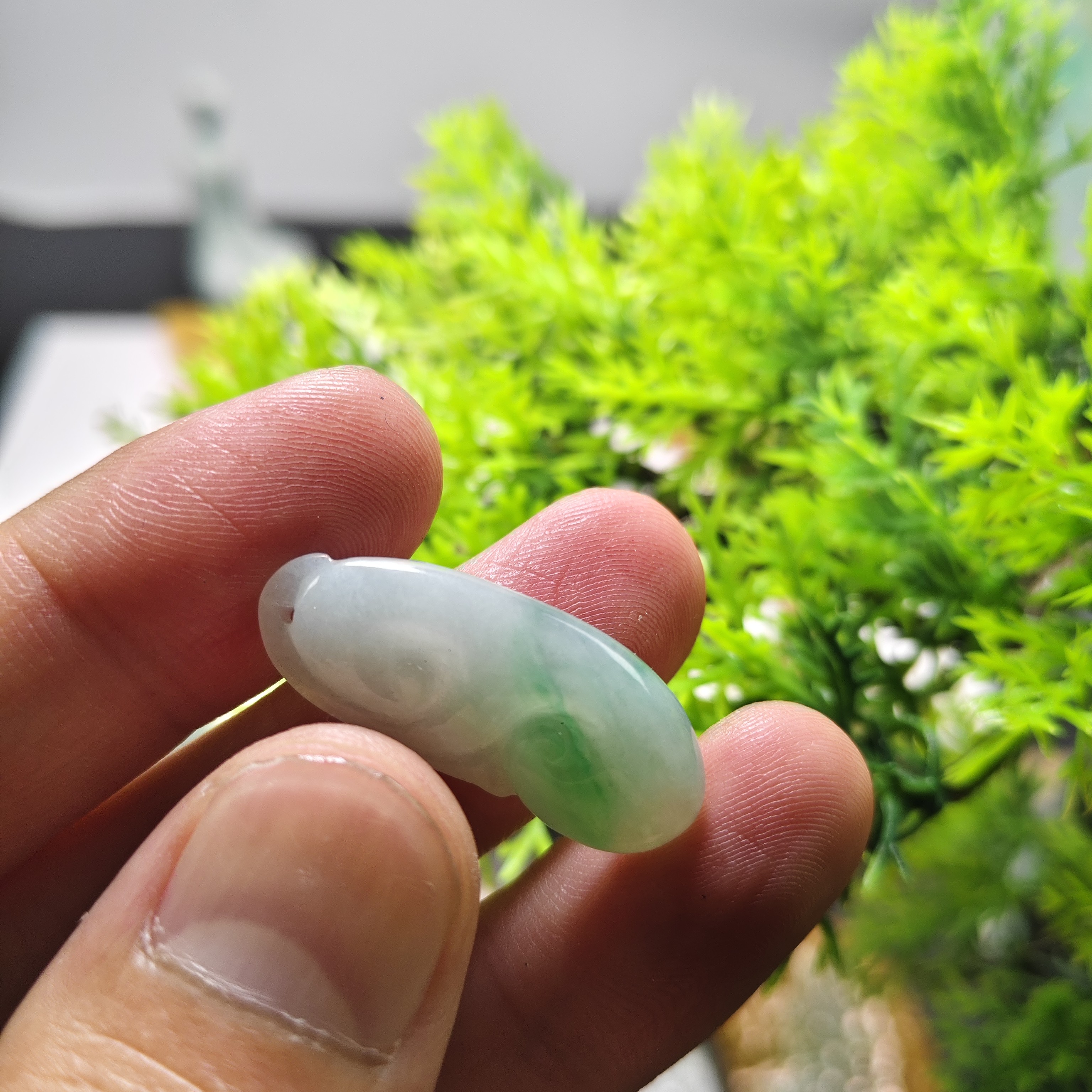 冰透飘阳绿精美如意水润细腻[随机发货]