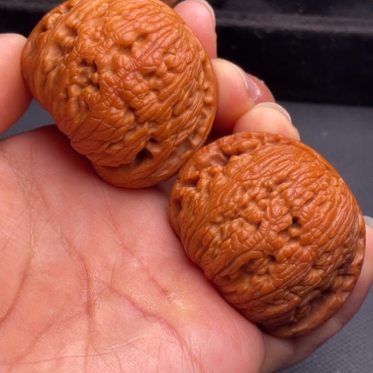 文玩核桃把件秦岭山脉核桃