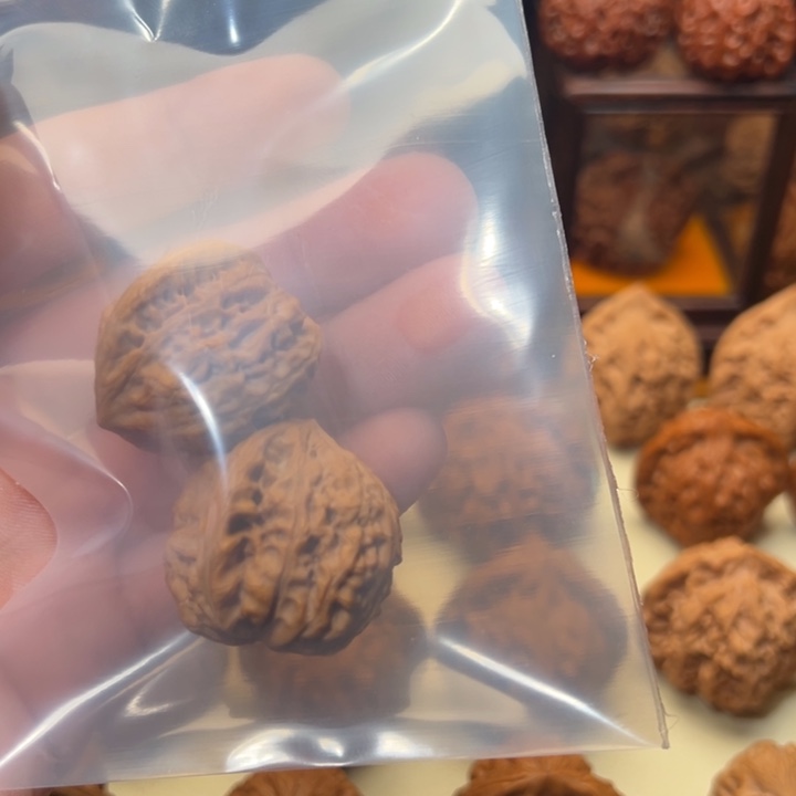 橙***O吊坠桃核哥哥哥哥哥哥