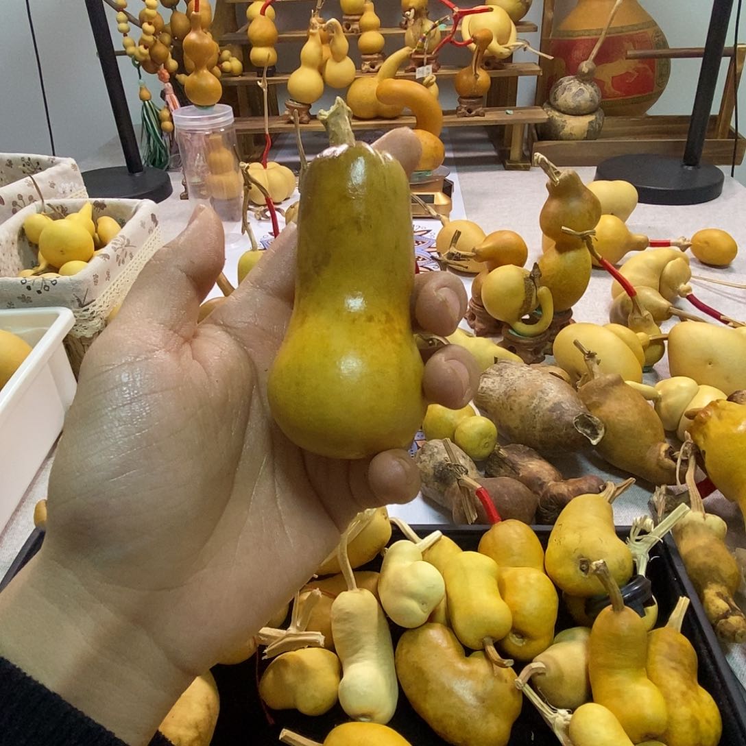 余****。葫芦手把件直播专用链接