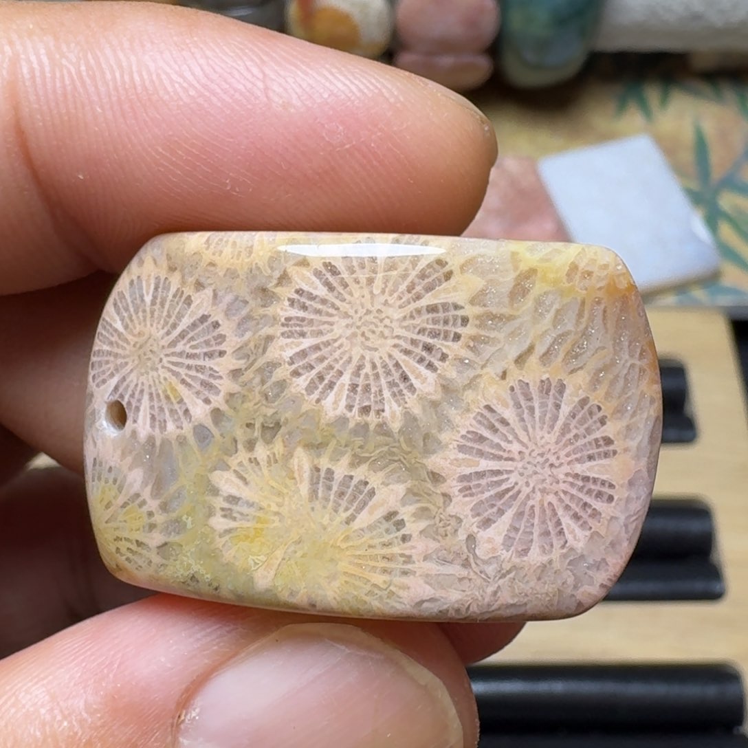 硅化玉纯天然色有机玉石保真色未镶嵌
