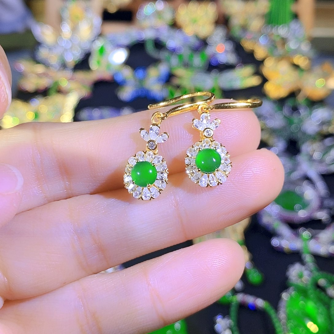 颈饰银S925镶嵌翡翠