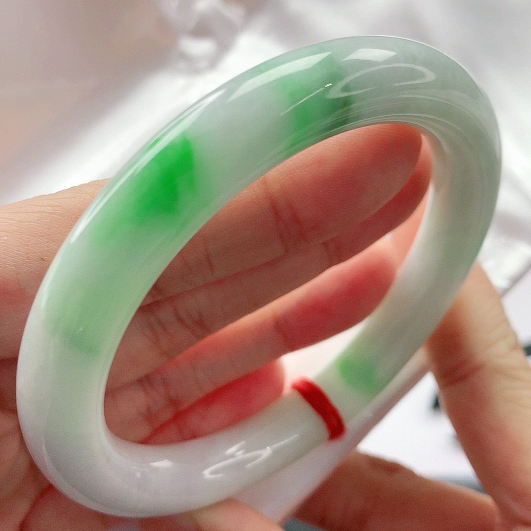 翡翠手镯（圆镯）未镶嵌，104