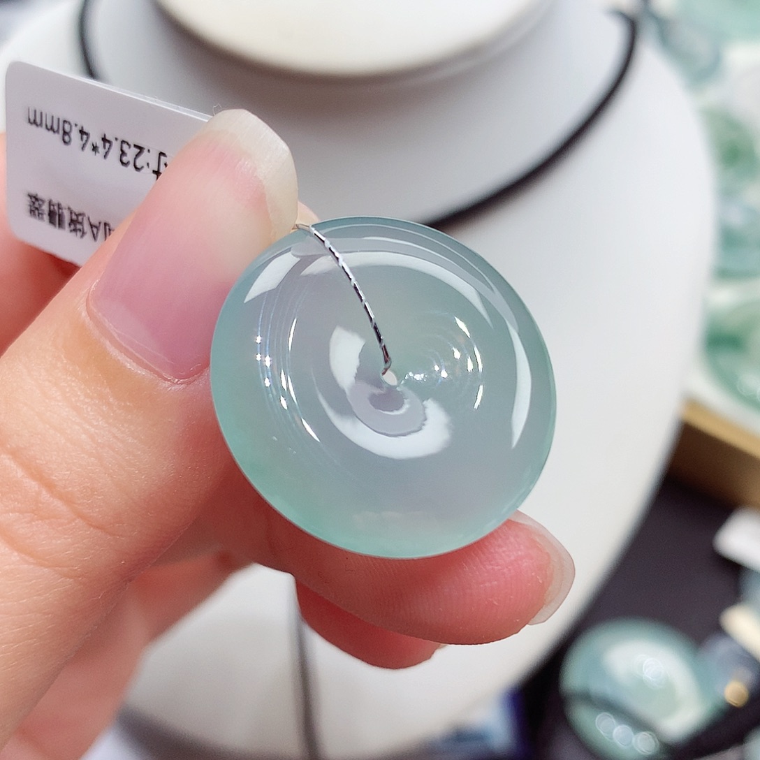 颈饰未镶嵌翡翠翡翠7，23.4/4.8