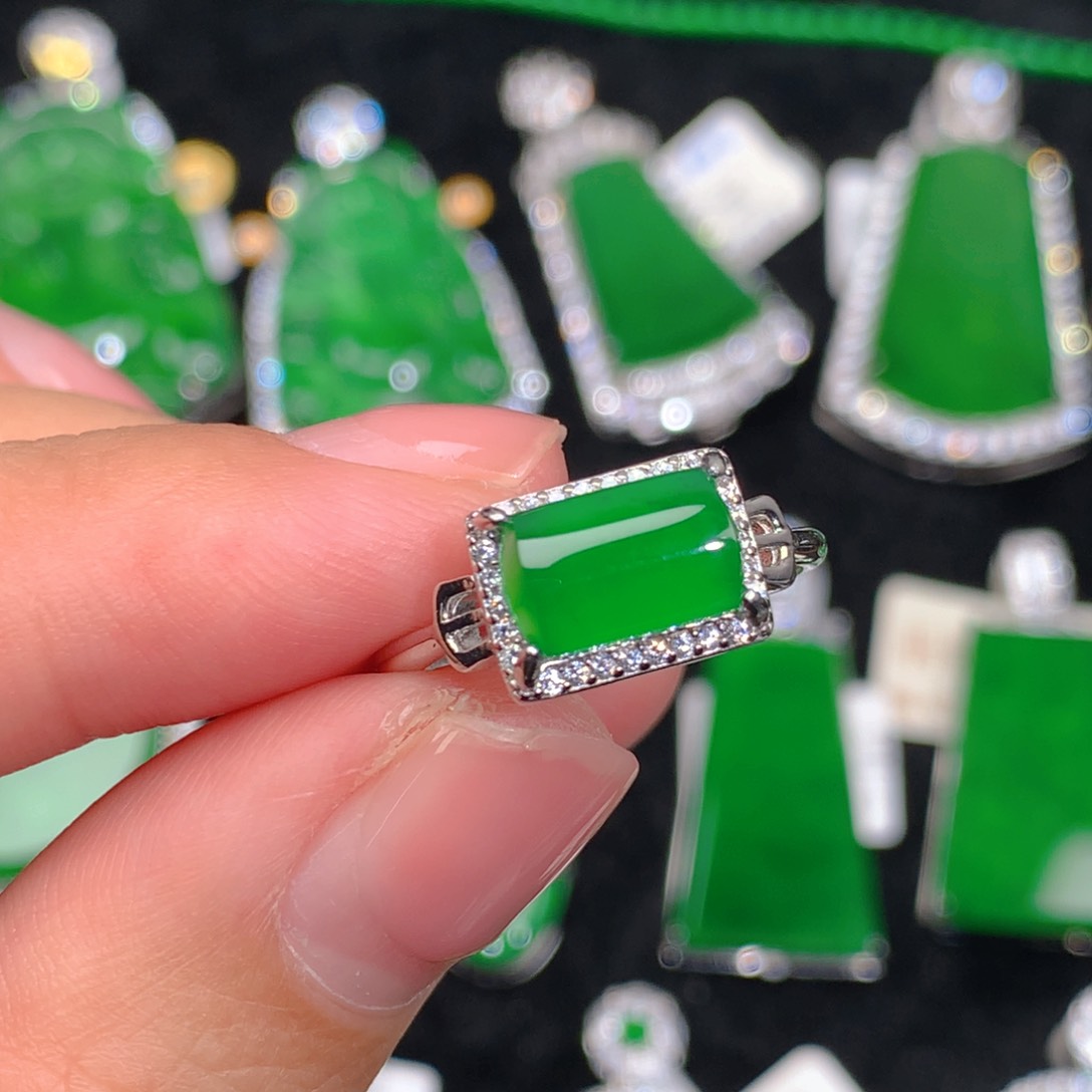 翡翠戒指银S925镶嵌翡翠