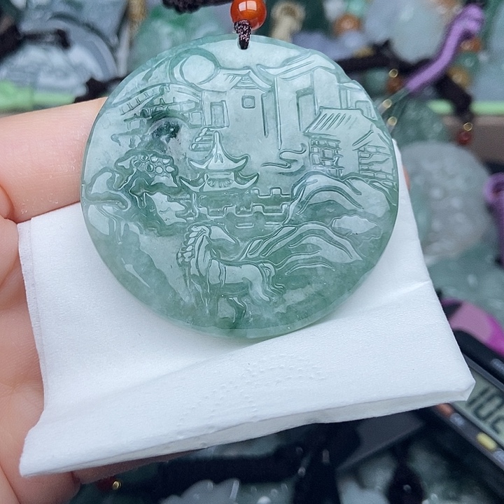 翡翠未镶嵌颈饰翡翠