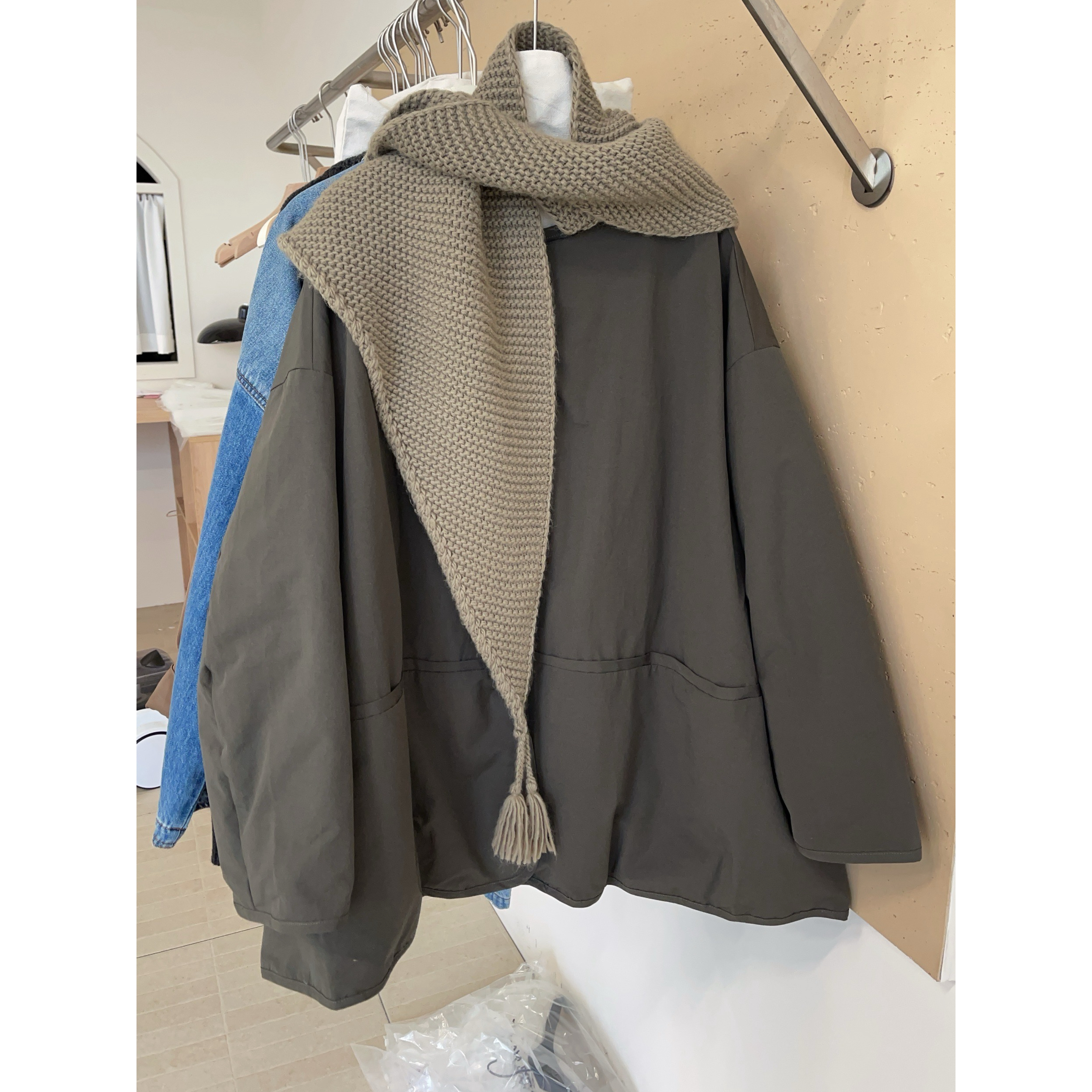 大红-2025新款圆领90白鸭绒羽绒风衣外套女宽松百搭显瘦中长款