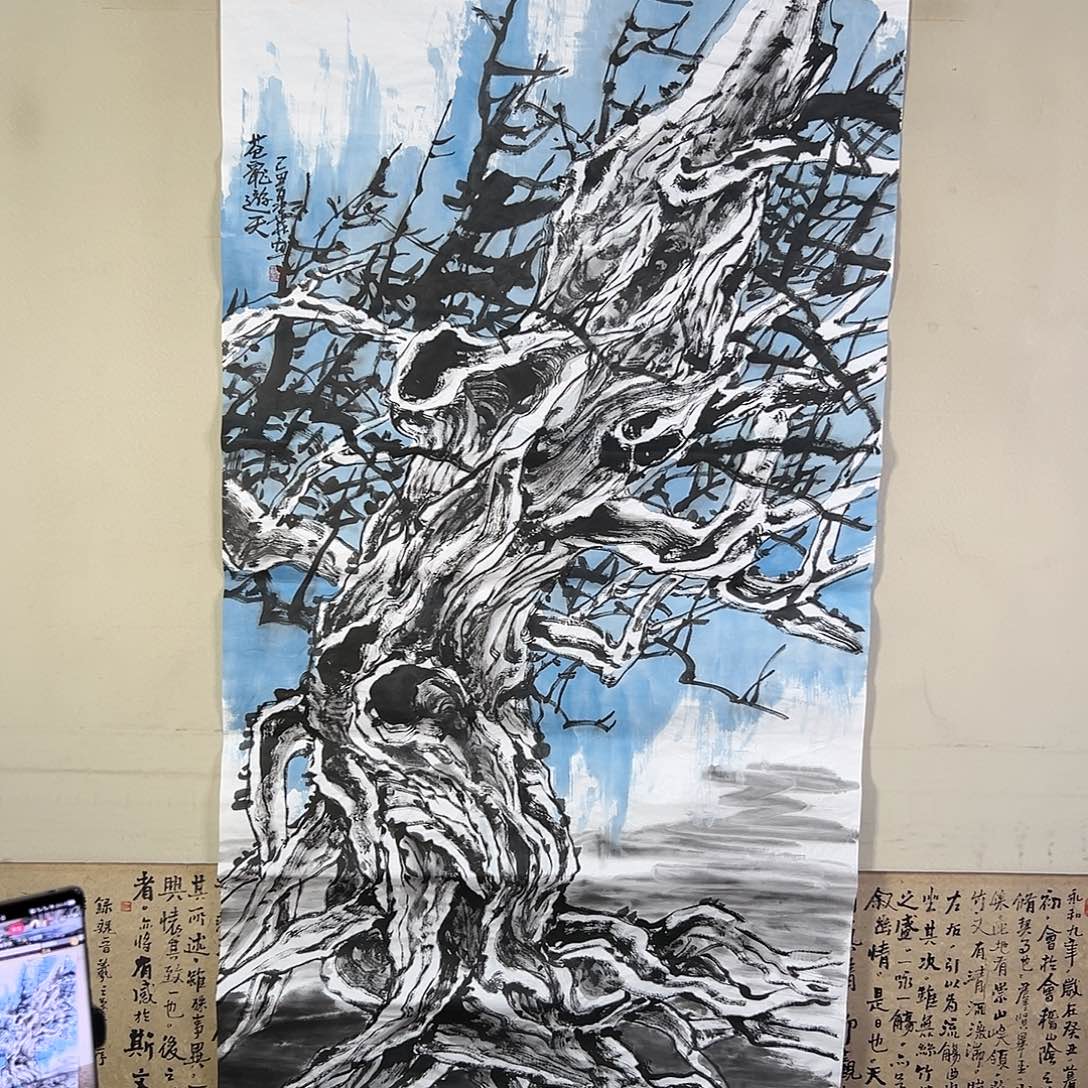 国画517 花鸟在树丛的顶端鸣叫叫声